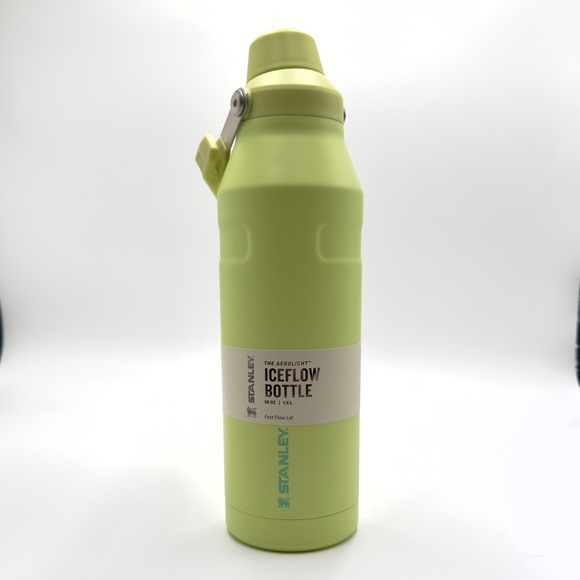 STANLEY Aerolight Iceflow Water Bottle 50 oz, 1.5 L - Citron - Fast Flow Lid - Picture 4 of 7